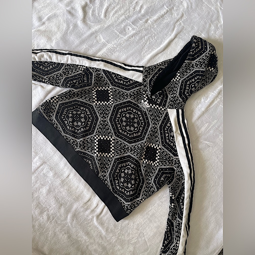 Adidas crop hoodie size medium